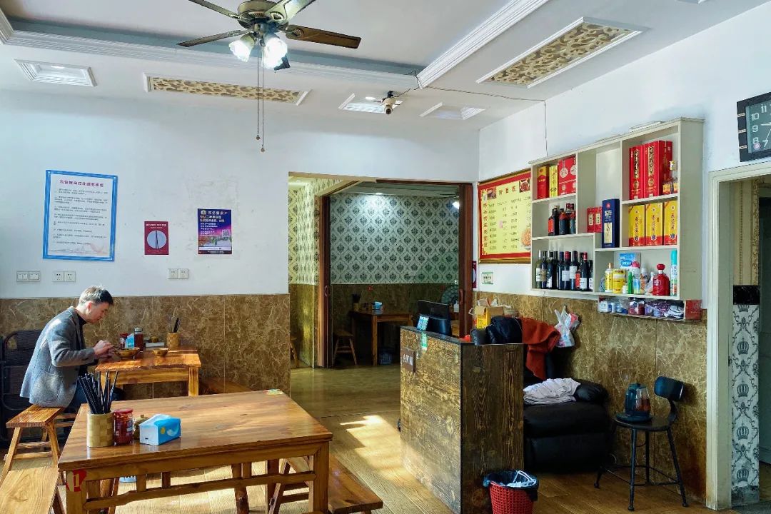 卖出1000多碗羊肉面,每天卖四五百斤羊肉