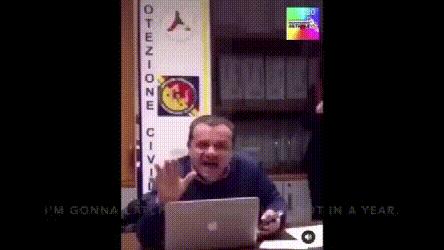 这些软硬不吃扮成狗也要出门浪的人，终于开始“StayHome”了