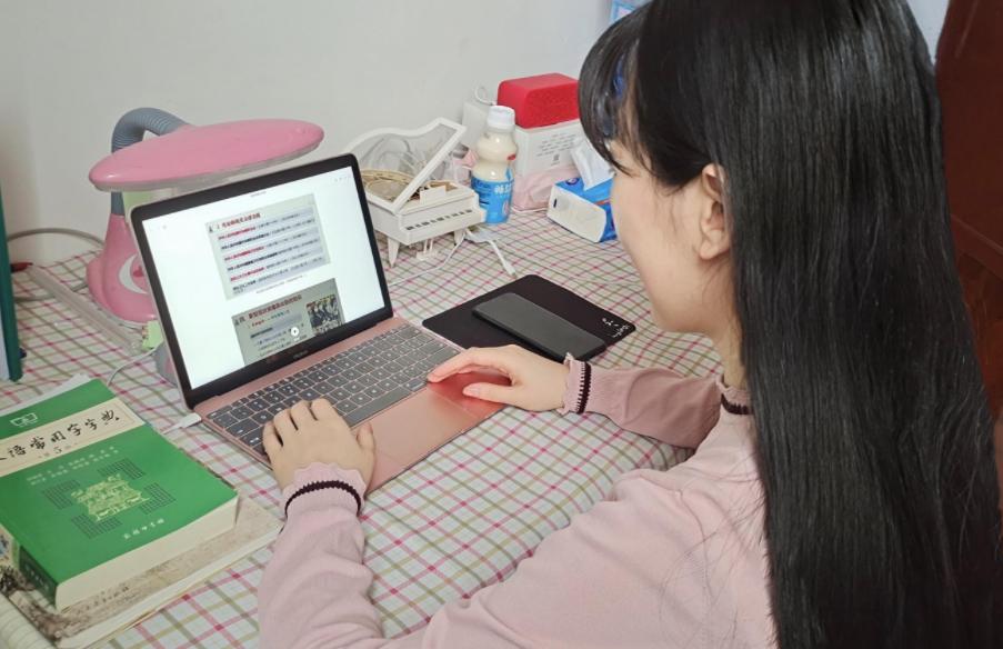 中学老师的工资一般都是多少,中小学老师的工资一般是多少