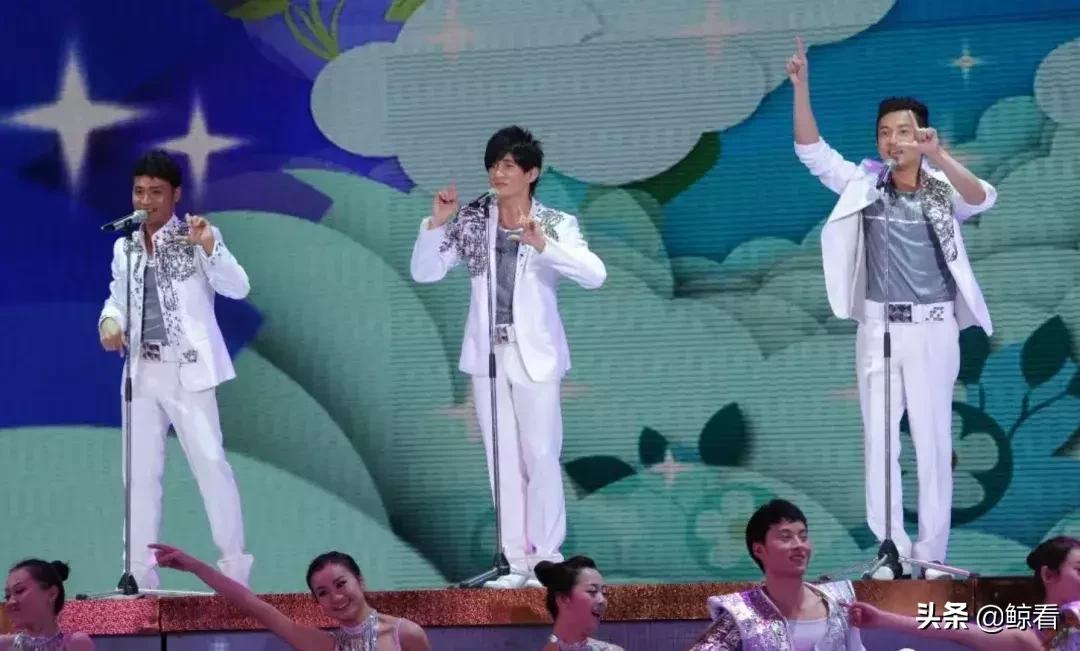 三个接近00后的养成系偶像小男孩，是如何引起父母们的共鸣？