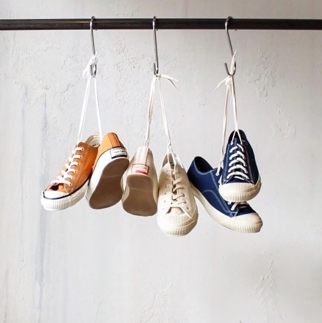 今年流行的帆布鞋长什么样子,今年流行的帆布鞋花纹