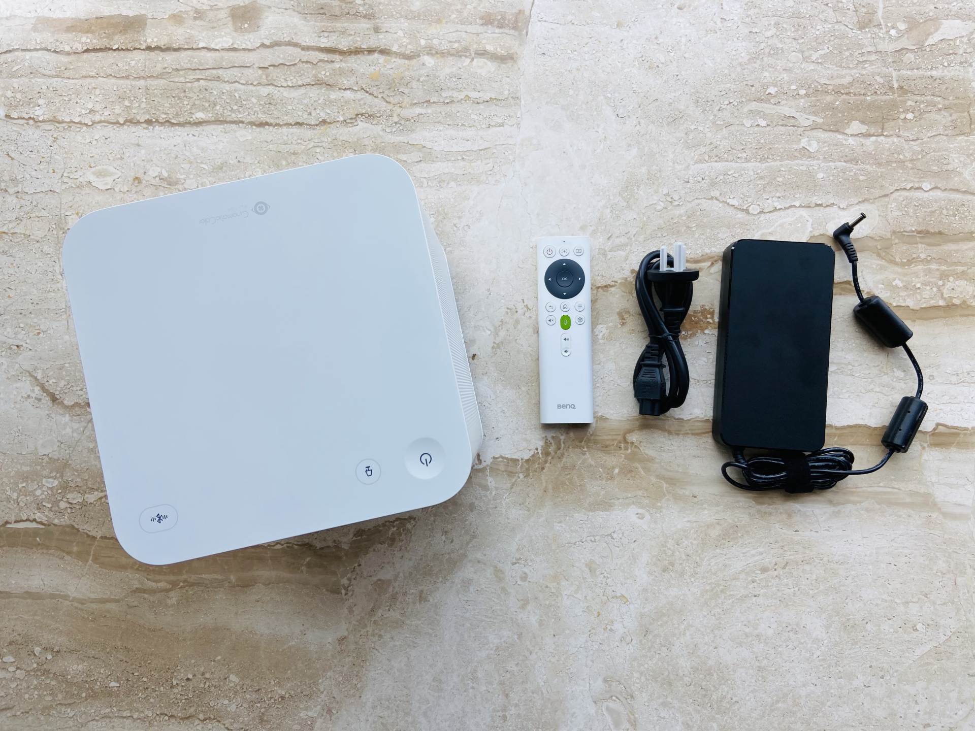 4k智能投影仪,智能4k声控投影仪