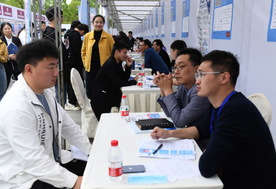 30岁以后才知道，“选调生”只会越来越值钱，应届毕业生不该忽视