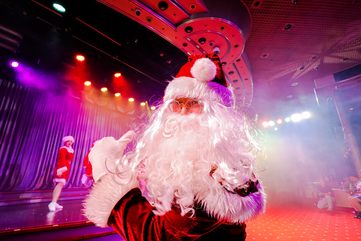 eosm6二代参数,轻巧机身