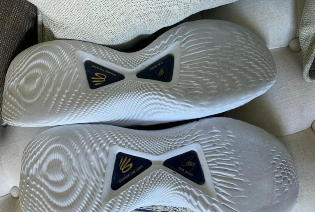 库里九曝光图,库里9莆田和正版脚感有什么差别