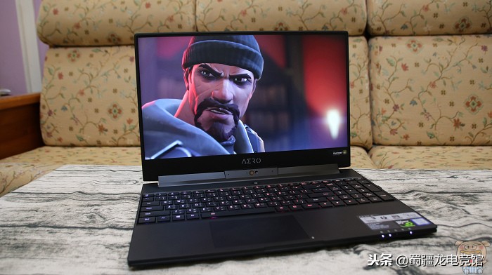 技嘉aero15xv8详细评测,技嘉游戏本aorus15x