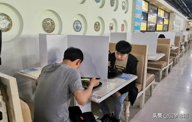 浙江财经大学硕士毕业生年薪多少,浙江财经大学2023年就业率