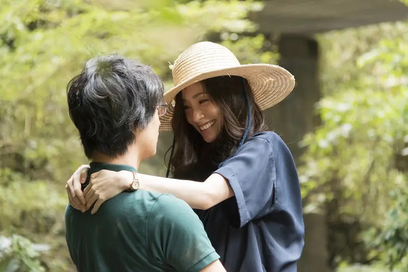 《昼颜》：一对不伦之恋，被拍的如此纯白无瑕