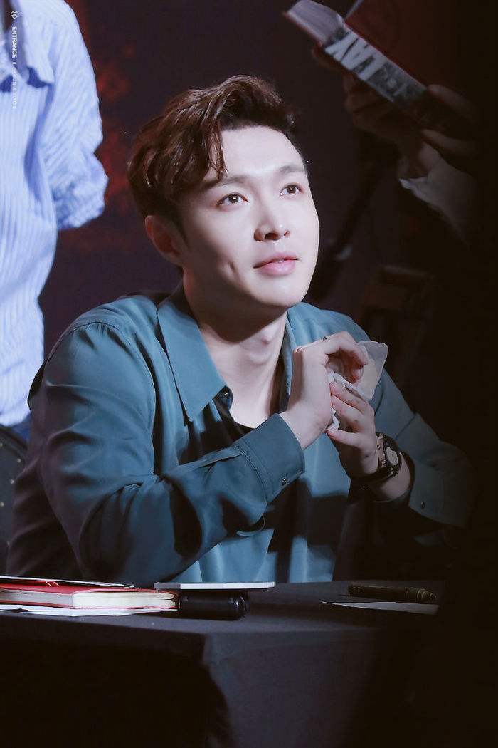 淡看名利笑纷争临江仙,临江笑吟临江仙