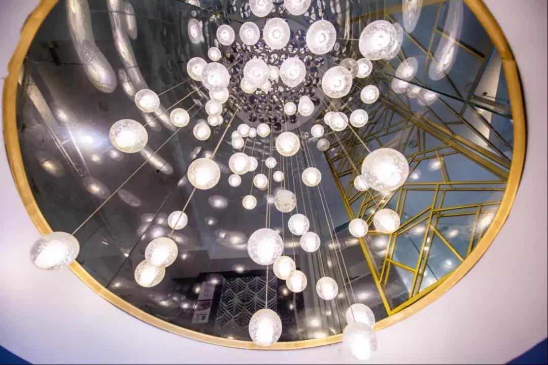 一家日料网红店,这家网红餐馆逆势开新店了