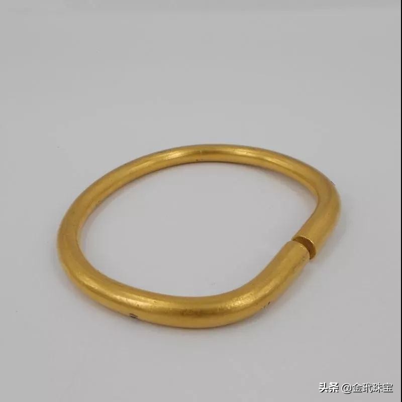 假黄金用的什么金属,黄金首饰真假的鉴别方法