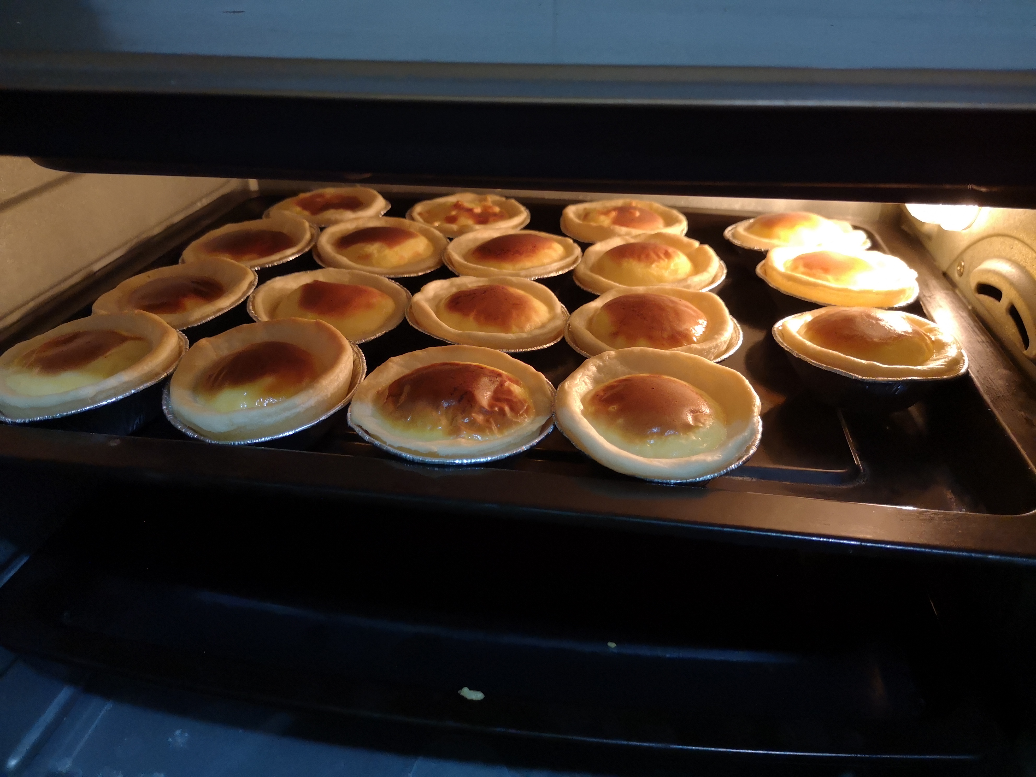 宅家烘焙蛋挞,宅家自制美食之香酥蛋挞