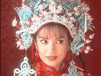 36岁的张钧甯“冻龄”人设不保?眼纹遮不住,周迅也有这个问题?