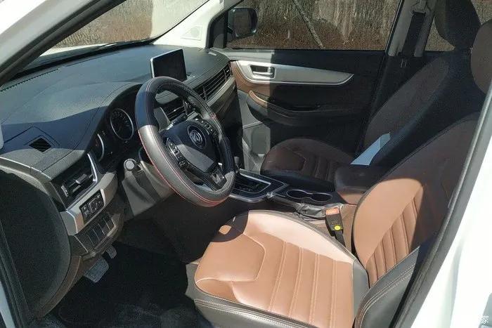 容易晕车的人怎么调理,车上有种晕车的味道怎么去除