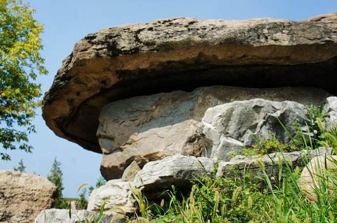 这座墓的发掘刷新了玉文化的历史,这座坟墓到底藏着什么