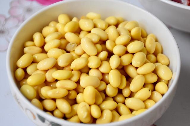 打豆浆黄豆要泡还是不泡,打豆浆黄豆放的太多怎么办