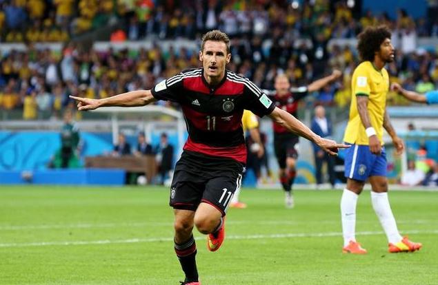 14年克洛泽为什么不是金靴,德甲金靴加助攻王克洛泽