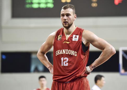 山东cba莫泰,cba外援莫泰回国