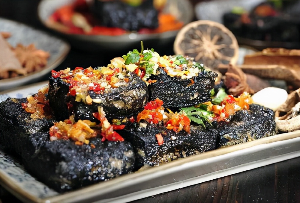 臭豆腐到底为什么这么臭,臭豆腐为什么那么臭呢