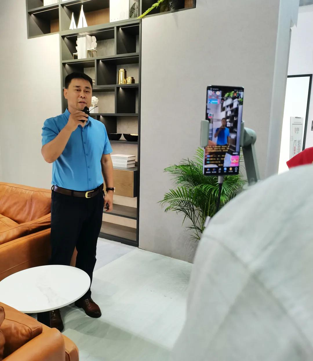 广州建博会第三天丨小尼宅配依旧人气爆棚，签约不断