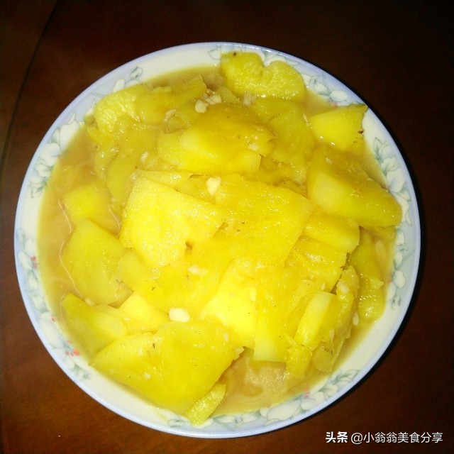 为什么我炒的菠萝炒饭特别酸,为什么菠萝炒完就变酸