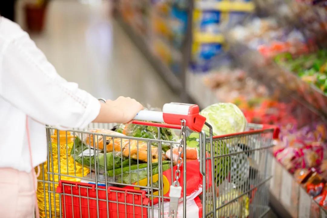 武汉小区质疑菜价贵,武汉超市团购菜现状如何