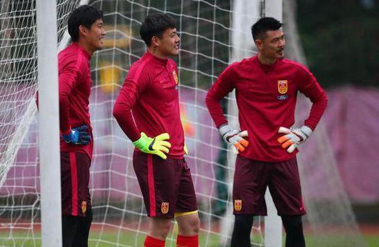 国足球员十字韧带受伤,国足门将曾诚最新消息