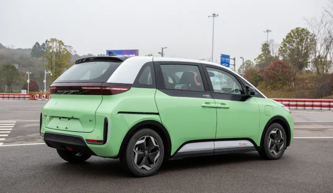 买车不如坐滴滴,现在买新车跑滴滴值不值