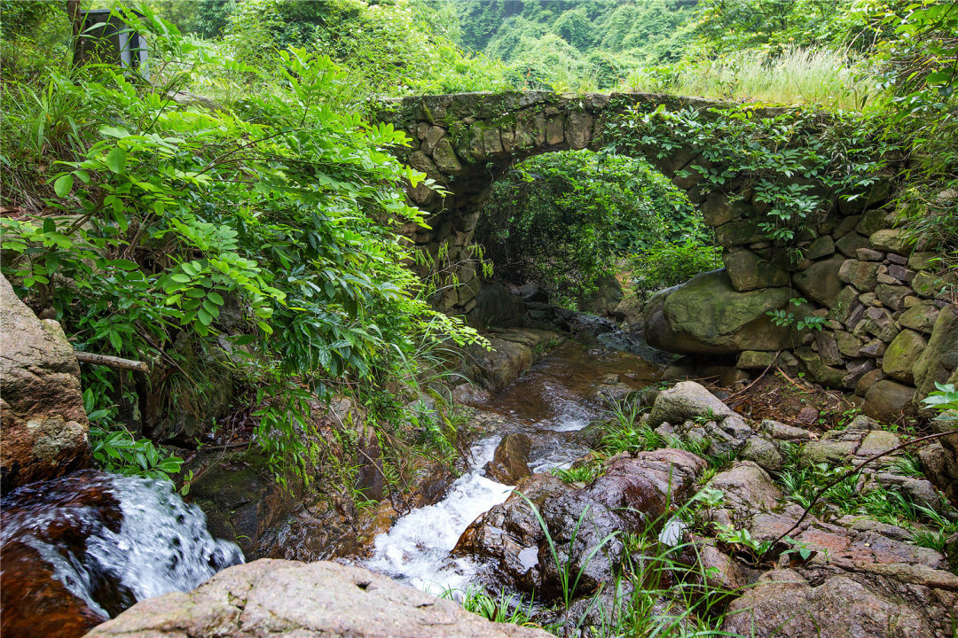 东钱湖徒步路线哪条最美,东钱湖附近有哪些免费古道