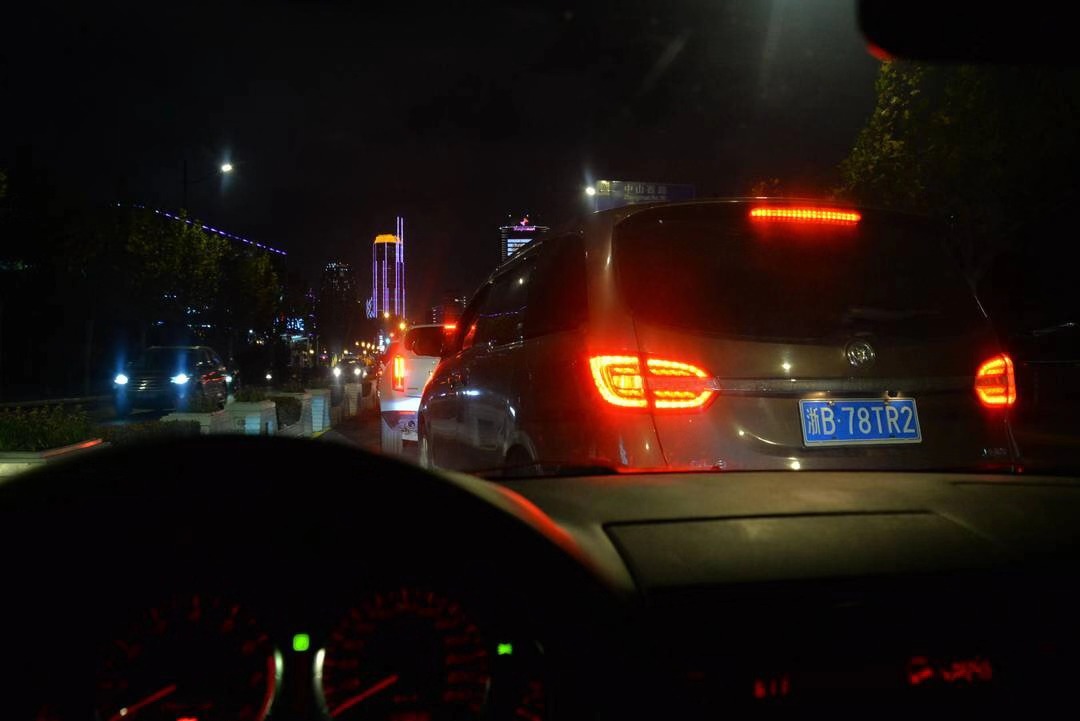 马6轿跑和普通版感受,马6轿跑和宝马的驾驶感受