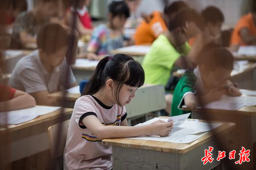 数万中小学生斗文采！比作文，争当“楚才小记者”