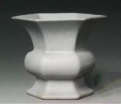 清中期仿哥釉瓷图片,宋代汝窑仿品