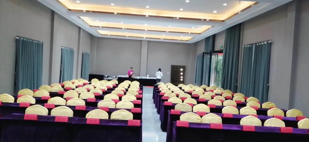 洛阳梦桃源2号会议厅,洛阳梦桃源度假村附近酒店