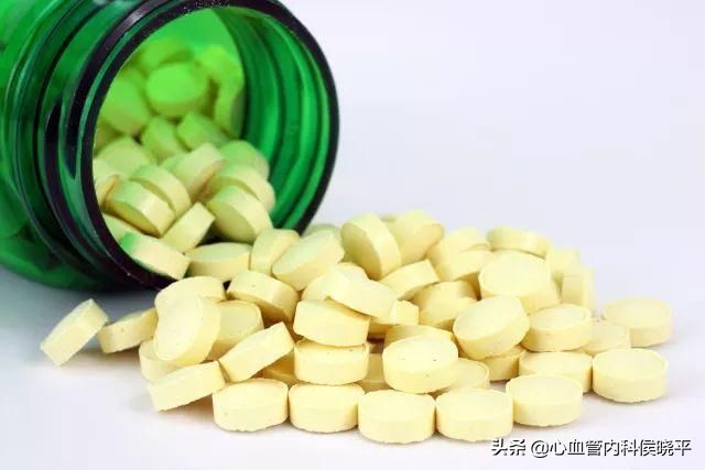 高血压补充叶酸的功效与作用,高血压同型半胱氨酸吃多少叶酸