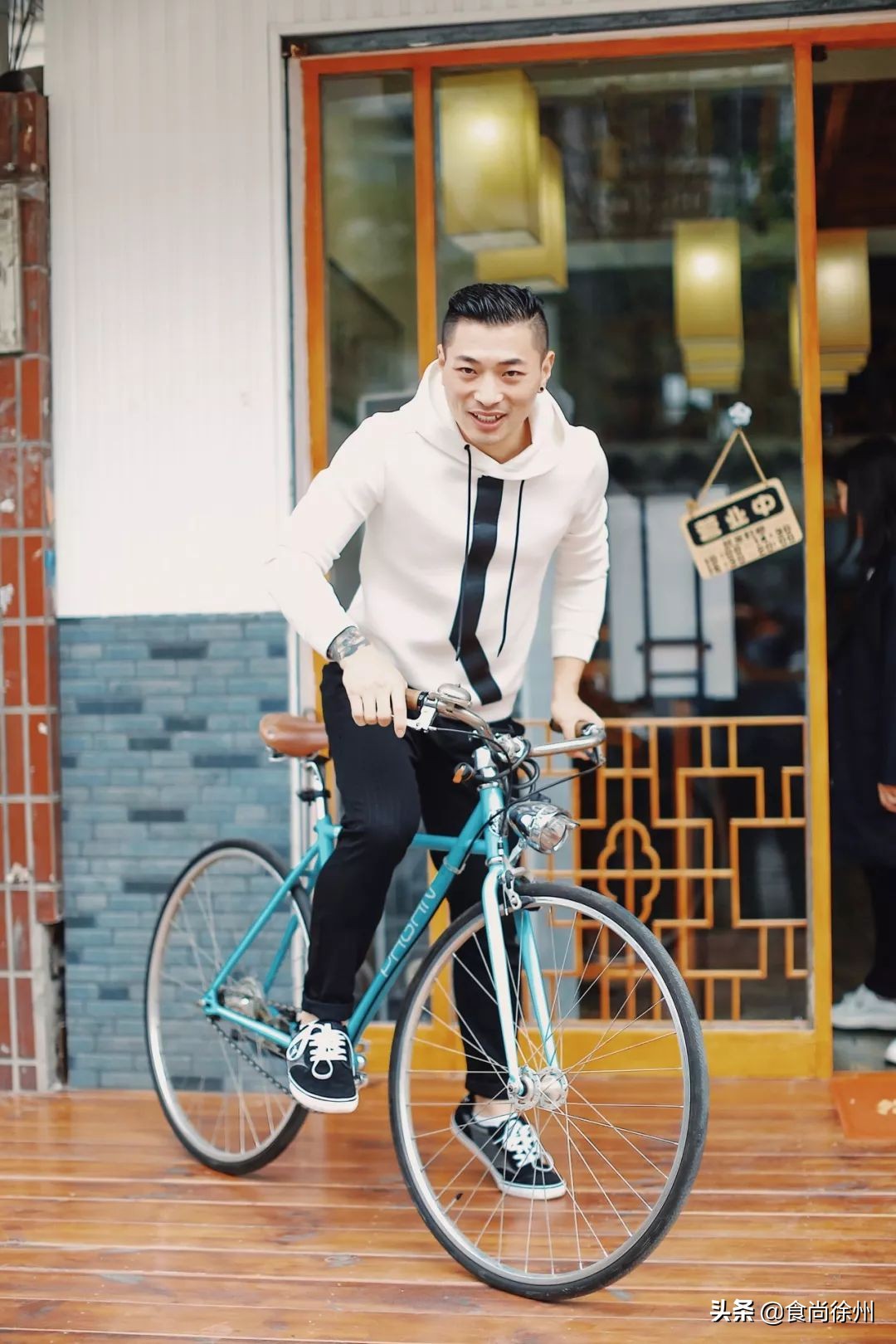 徐州凉皮开到悉尼！健身私教亲手烹制！美味到极致，还有变态辣…