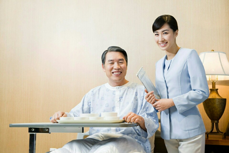 结肠癌术后两年腹泻咳嗽有痰,结肠癌手术后出现腹泻怎么解决