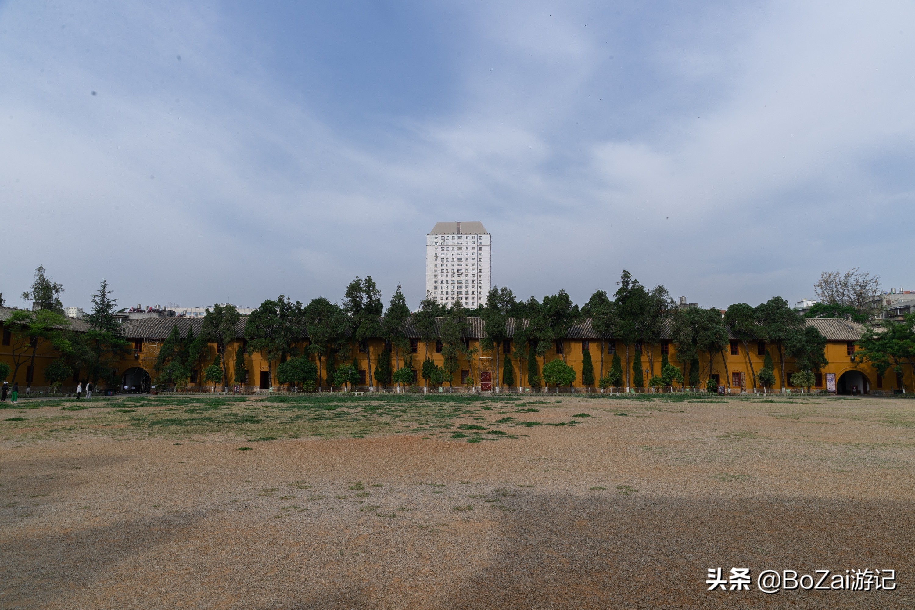 到昆明游玩必去的景点推荐一下,昆明官渡附近景点哪里好玩免费的