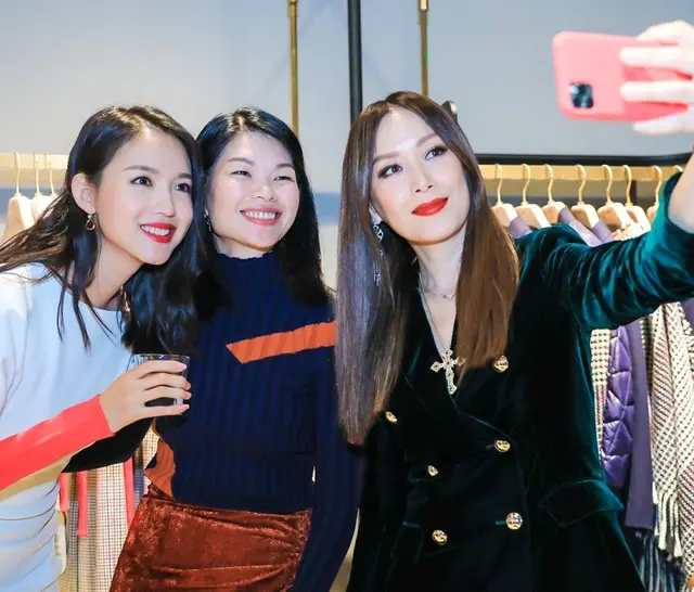 吕燕高级感,吕燕穿衣搭配效果图