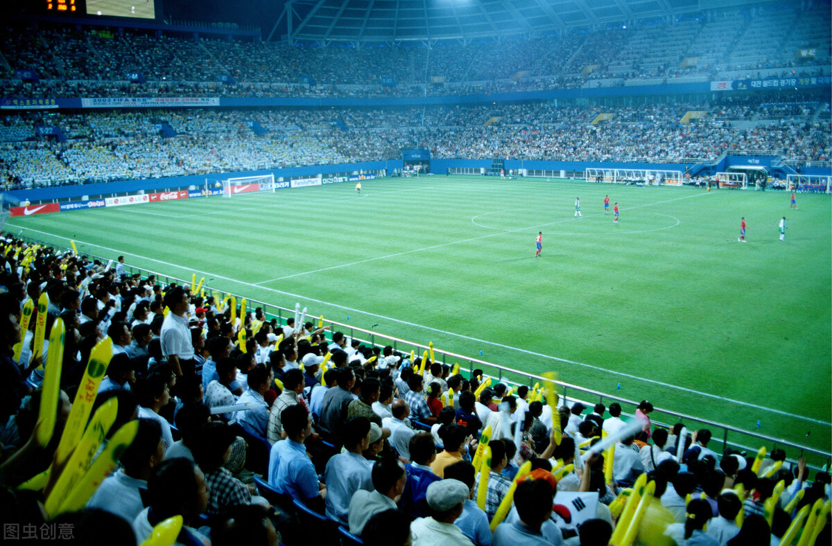 世界杯点燃夏日球迷激情,欧洲杯激情燃烧