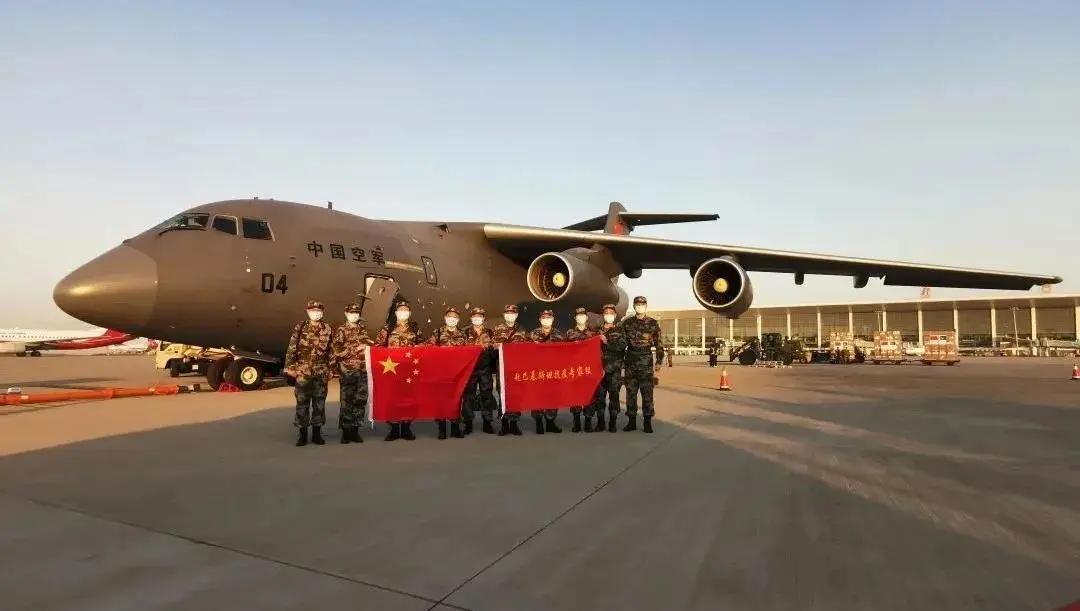 风雨同行我们并肩战疫情,我们并肩战疫风雨同行