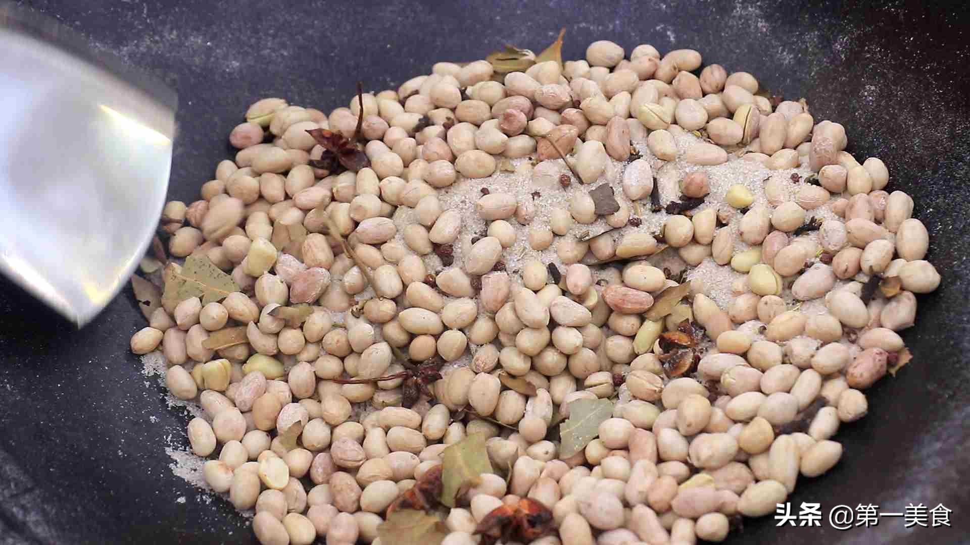 大厨五香酥脆花生米的做法,烤箱盐焗五香花生米简单做法