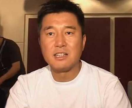 成名后抛弃两任妻子,成名后抛弃妻子迎娶白富美