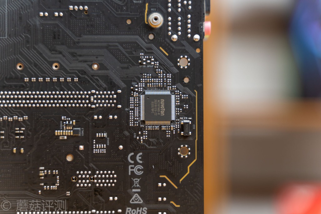 技嘉b550大雕主板评测,华擎x570太极雷蛇怎么样