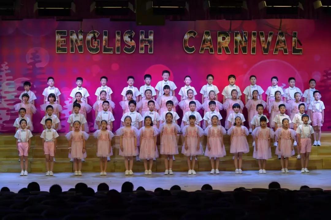 左手国学，右手英语，中杉学校真不一般