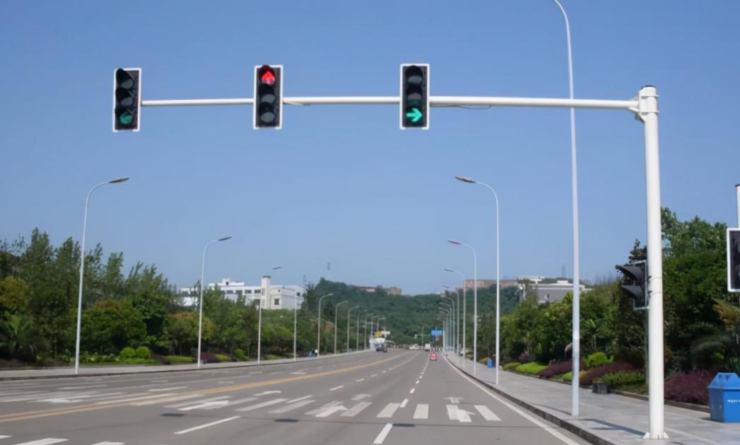 新手上路跑长途国道怎么避免违章,新手司机上路了解违章的必备知识