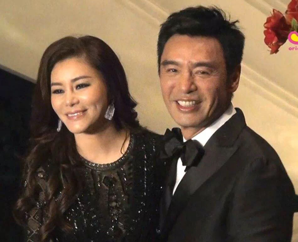 钟镇涛前妻现状,钟镇涛离婚后见过前妻吗