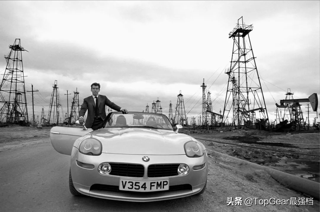 007座驾阿斯顿马丁,邦德路特斯