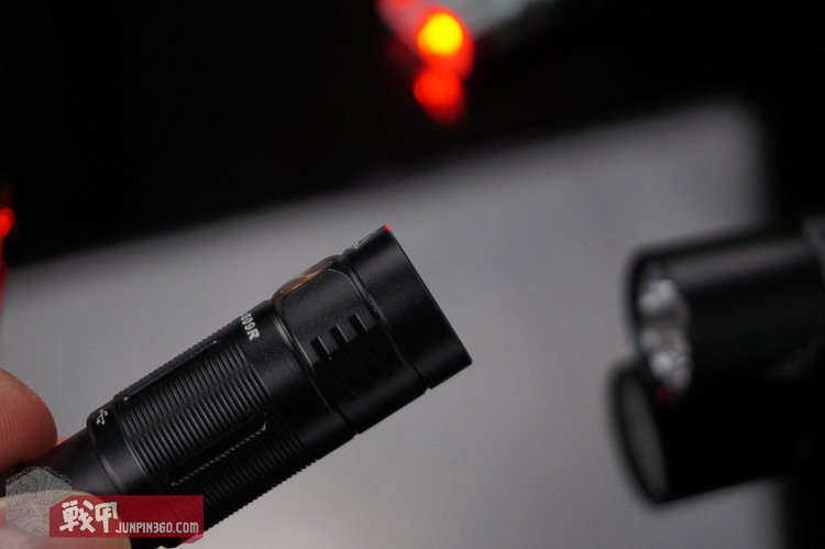 新款fenixe12v2.0迷你手电筒,fenix迷你手电筒e02r