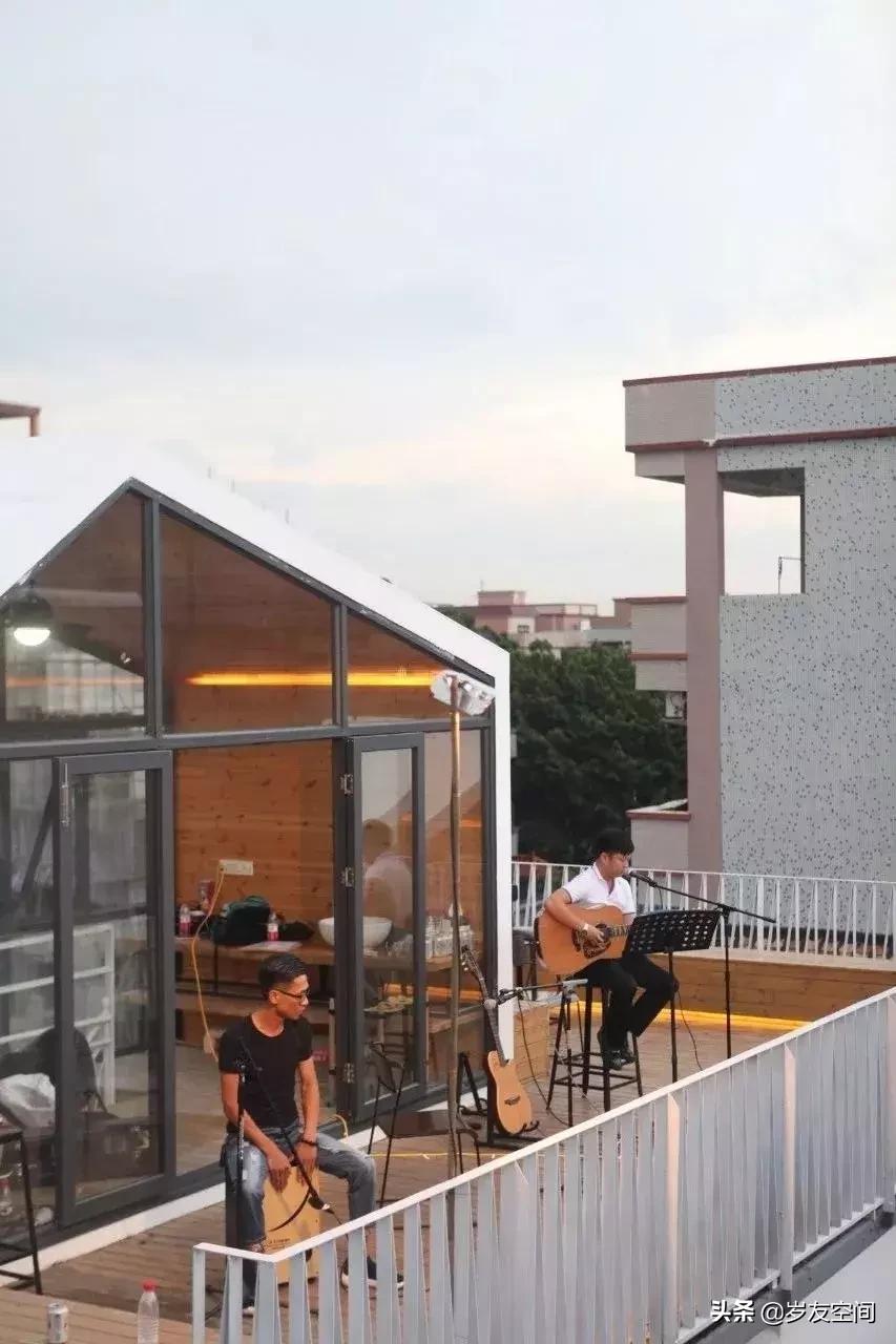 居民楼改造成私人会所,普通居民楼改造成了无敌江景民宿