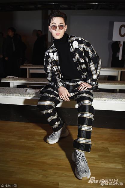 杨幂刘雯穿衣搭配图,杨幂刘雯准备的秋冬潮品已上线